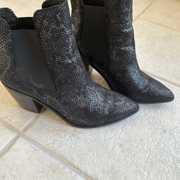 Black Sketchers - Picture 5 of 6